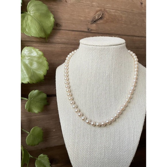 14k White Gold 6mm Pearl Necklace - 17” Hand Knotted - Rose Overtone Lustre - Picture 4 of 12